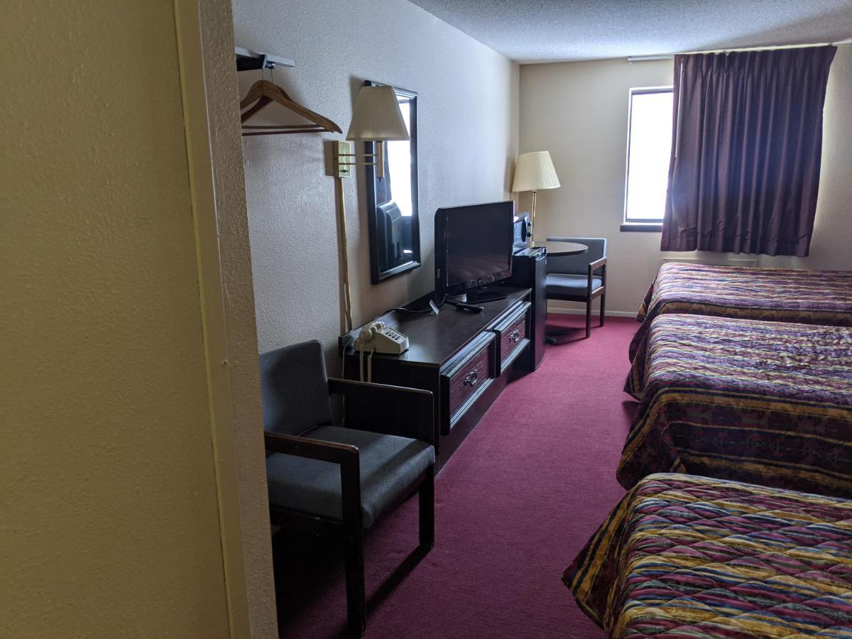 Super 8 By Wyndham Shelbyville Zewnętrze zdjęcie