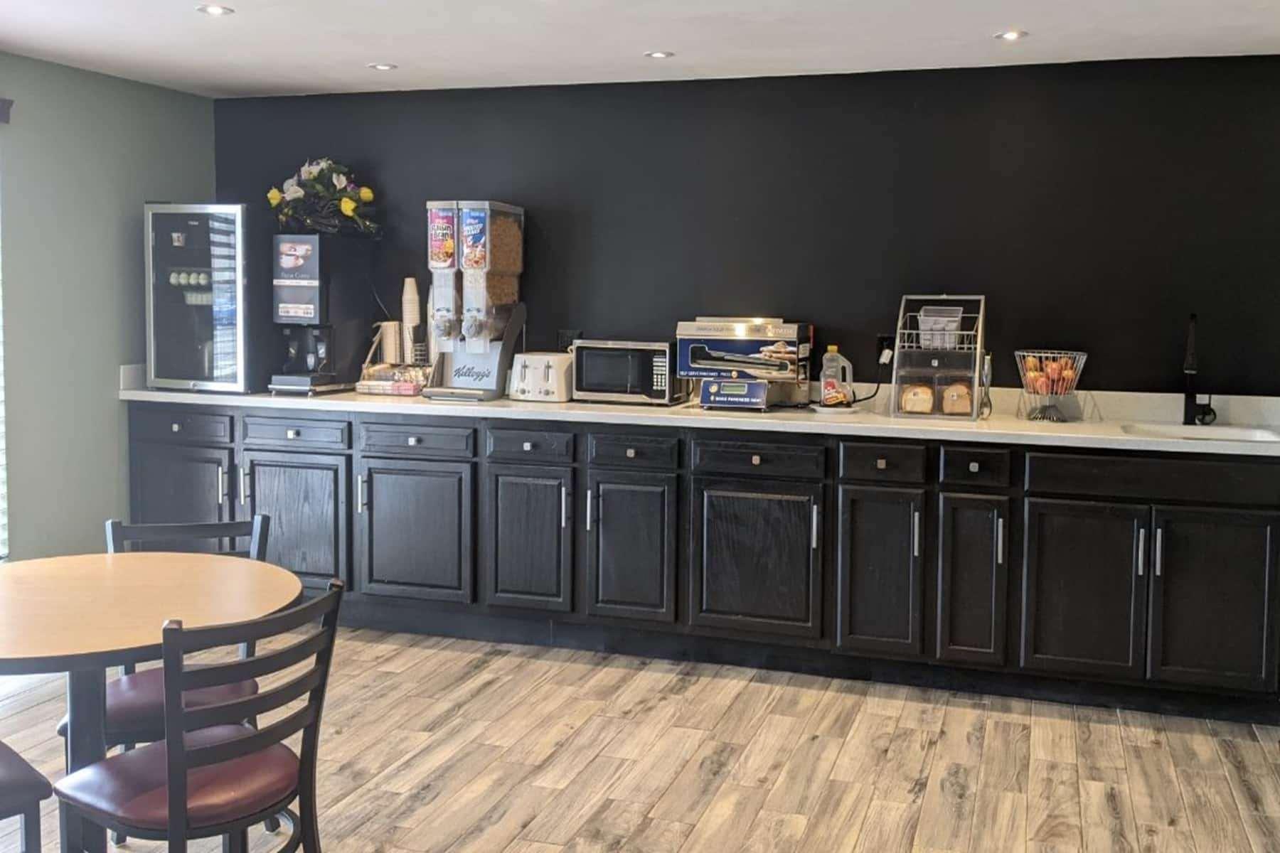 Super 8 By Wyndham Shelbyville Zewnętrze zdjęcie